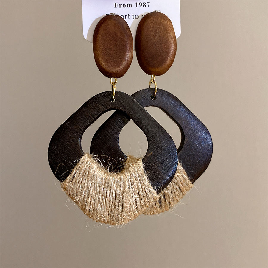 Ethnic Style Hollow Out Square - Woodworking Women 评论和价格